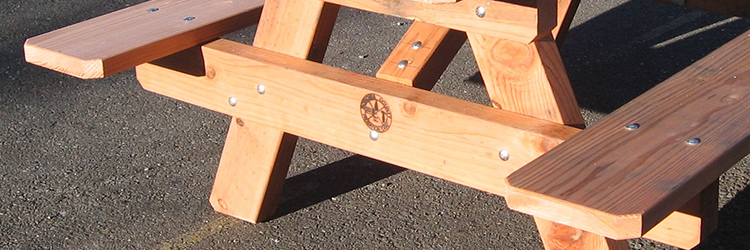 redwood picnic table