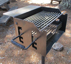 Camp-BBQ with shelf